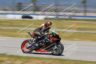 media/Apr-23-2022-Fastrack Riders (Sat) [[cb2d6ae73d]]/LEVEL 4/1PM TURN 6 OUTSIDE/